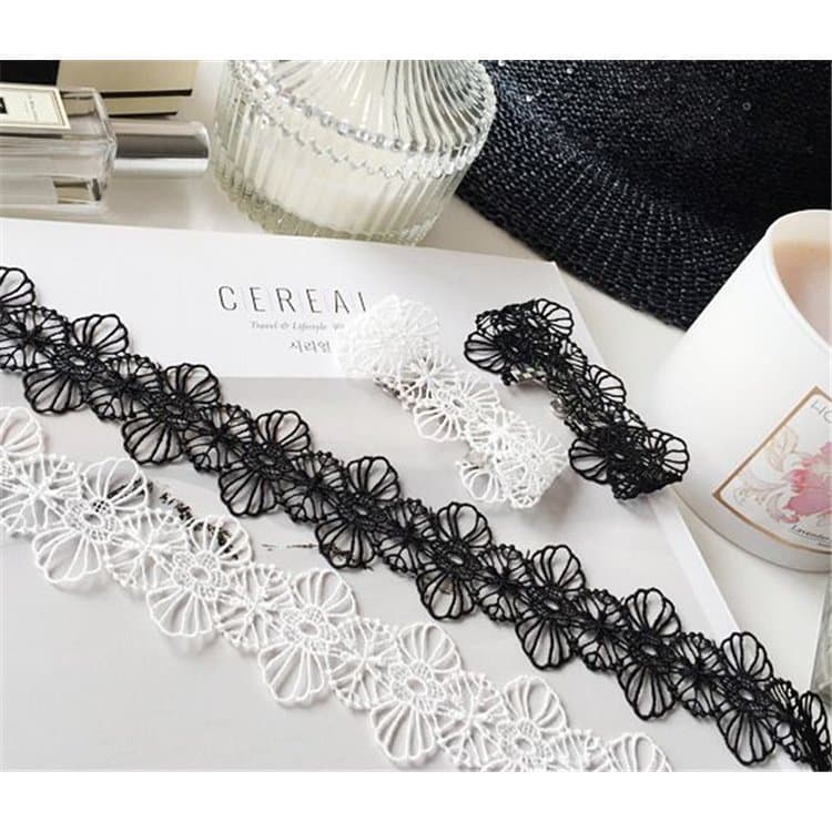 NASZYJNIK CHOKER KORONKA BIAŁY N302B